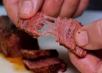 Ar pasiruošę maitintis spausdinta 3D mėsa? Nustebsite sužinoję: kiek kasdien tonų atspausdinama tokios mėsos