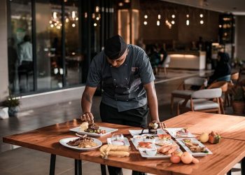 2024 metų „TOP 10 Lietuvos kavinių/restoranų”, gaminančių skaniausius cepelinus, picas, burgerius, kebabus ar BBQ šonkaulius rinkimai