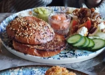 Maistas prastas, o darbuotoja akis draskanti