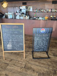 Kainos kyla, porcijos traukiasi, kokybė prastėja | Tiksaviems.lt Kainos kyla, porcijos traukiasi, kokybė prastėja | Maistas ir Receptai | Tiksaviems.lt