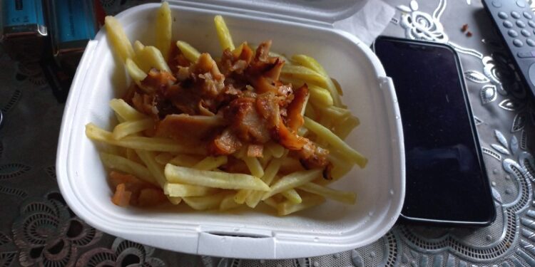 Ar teko kam gauti štai tokį kebabą kebabinėje?